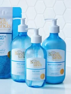 Coconut Hand Wash -Cosméticos Ventas BS BODY HAND WASH LIFESTYLE 2 3b61e9a0 025f 4ee0 86e3 06e5c185ed4a 1