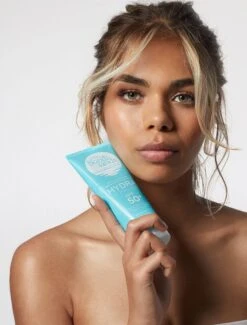 Hydra UV Protect SPF 50+ Body Lotion -Cosméticos Ventas BS HYDRA UV PROTECT SPF 50 LIFESTYLE 5 1