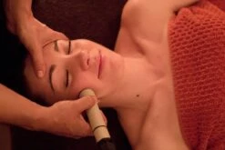 Terapia Facial De Hidratación Profunda E Iluminación